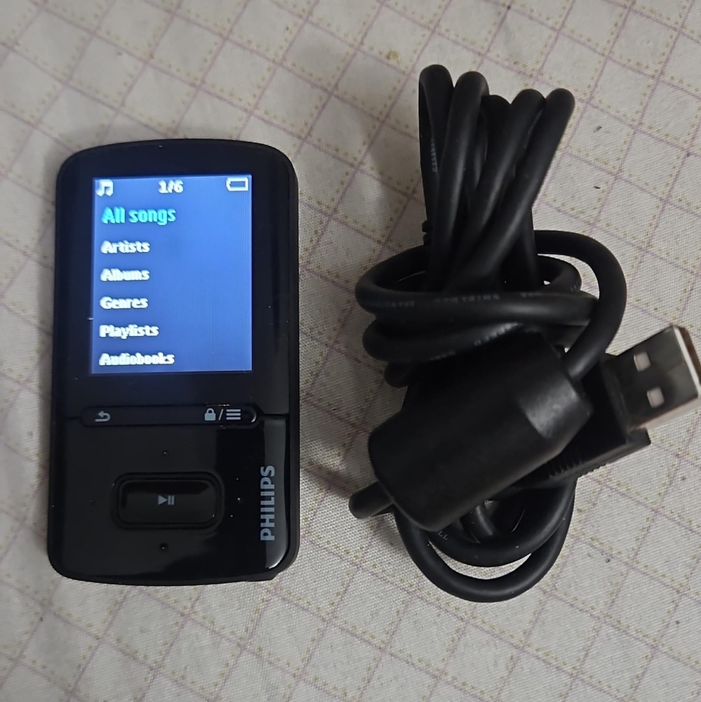 Philips GoGear Vibe 4GB Digital Media MP3 Player (working)